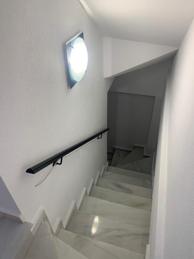 Apartamento Adosado tranquilo con piscina y vistas al mar Puerto Marino Exterior foto