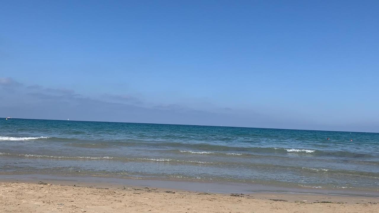 Apartamento Adosado tranquilo con piscina y vistas al mar Puerto Marino Exterior foto