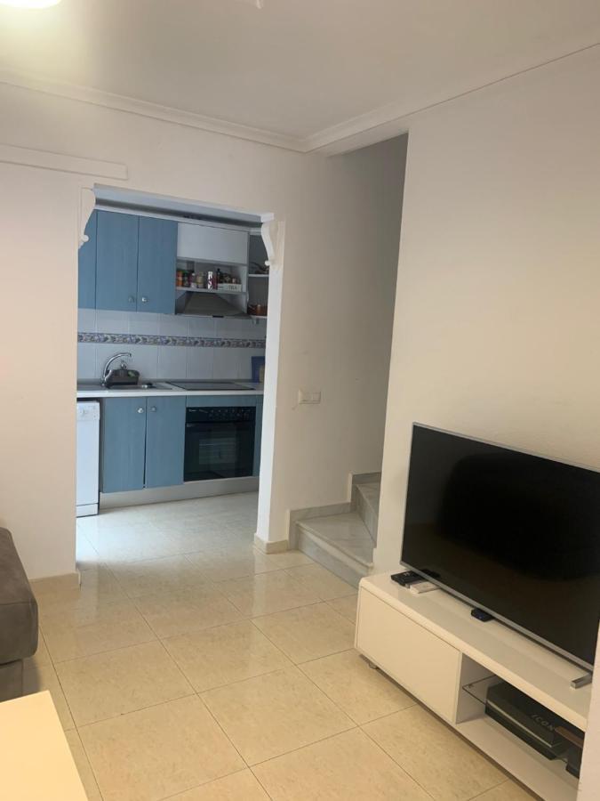 Apartamento Adosado tranquilo con piscina y vistas al mar Puerto Marino Exterior foto