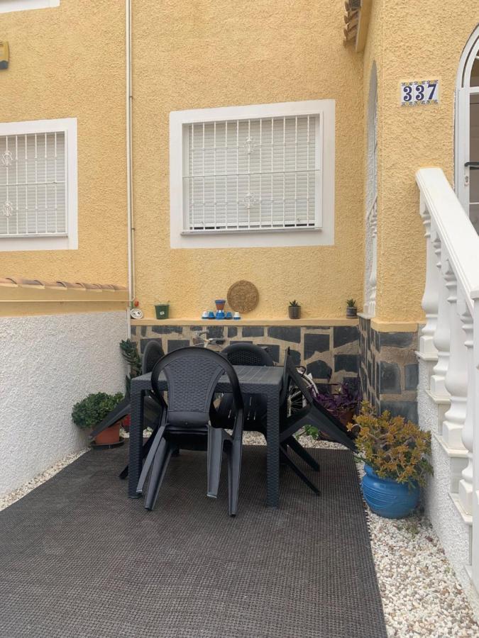 Apartamento Adosado tranquilo con piscina y vistas al mar Puerto Marino Exterior foto