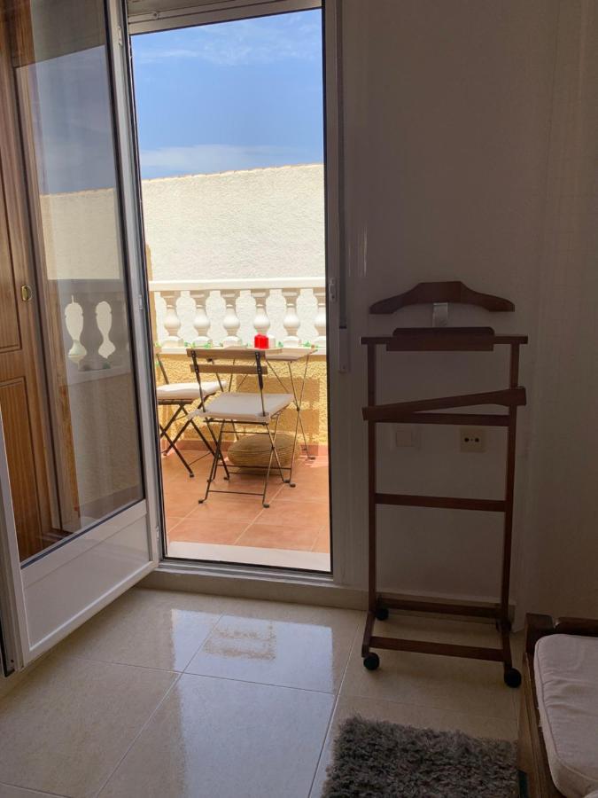 Apartamento Adosado tranquilo con piscina y vistas al mar Puerto Marino Exterior foto